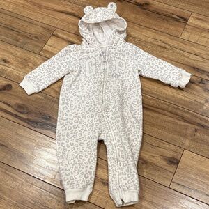 Baby Gap Cream Leopard Print Footie